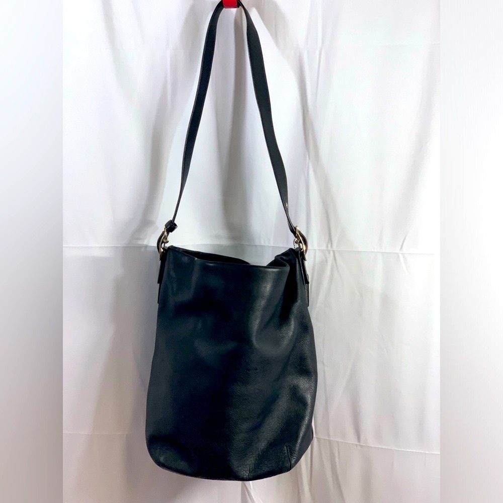 Coach 90’s Y2K Vintage Black Soft Smooth Leather Coach Purse GUC.